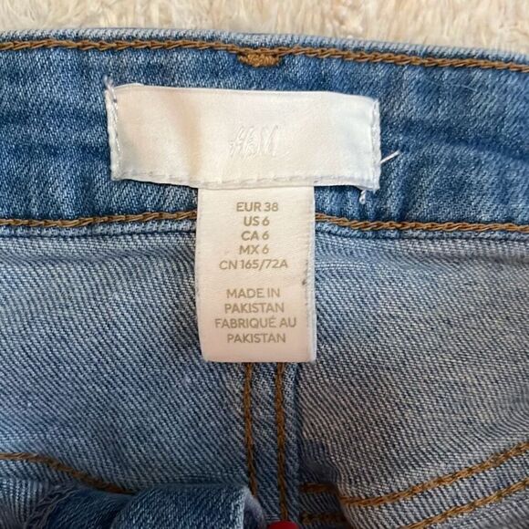 H&M High Denim Shorts - Picture 4 of 9